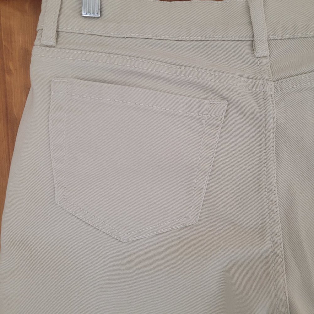 Stretch Denim Stretchy High Rise Bermuda Shorts By Denim & Co. Size 8 - Picture 8 of 11